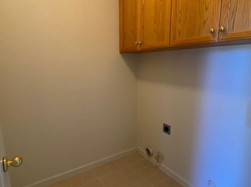 2866 Mosswood Dr, Lodi, CA 95242-2050
