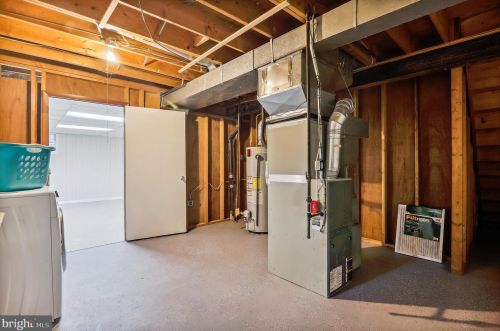 2417 Laurelwood Ter, Silver Spring MD 20905-6419 exterior