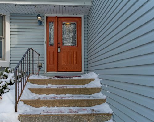 1894 Hawk Ln, Elk Grove Vlg, IL 60007-6905