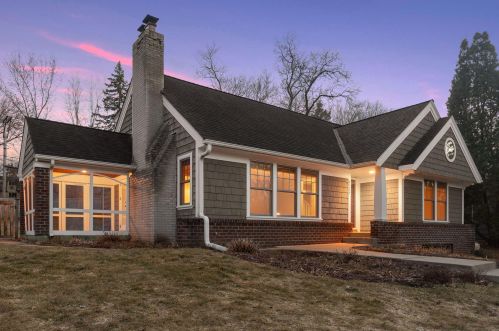 5217 Hollywood Rd, Minneapolis MN  55436-1422 exterior