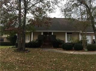 6934 Apaki Pl, Bay Saint Louis, MS 39525-3545