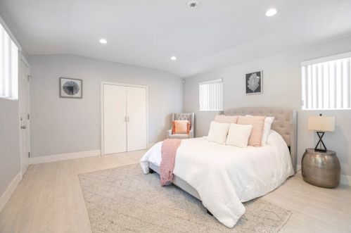 3521 Encinal Ave, Glendale CA 91214-2415 exterior