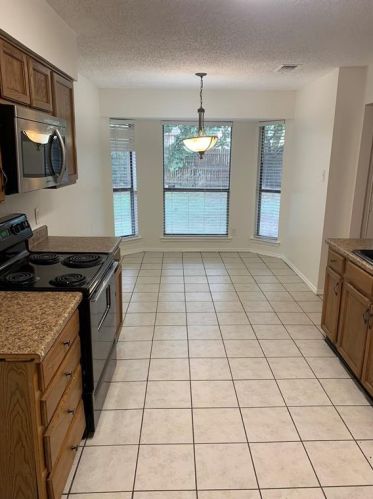 2604 Rdg Rd, Fort Worth TX  76133-7722 exterior