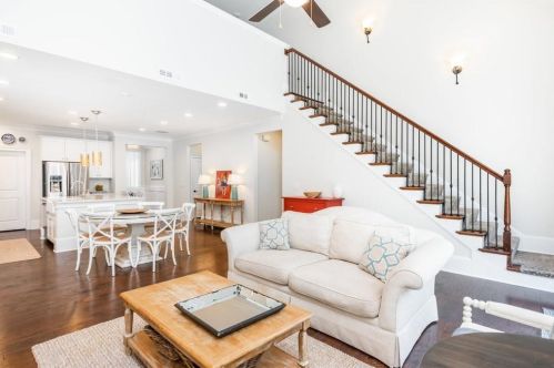 3486 Brookleigh Ln, Atlanta GA  30319-2218 exterior