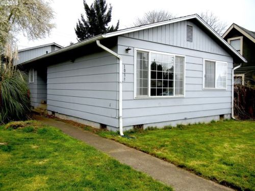 1035 A St, Springfield OR  97477-4806 exterior