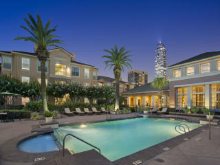 3300 Sage Rd, Houston TX  77056-7046 exterior