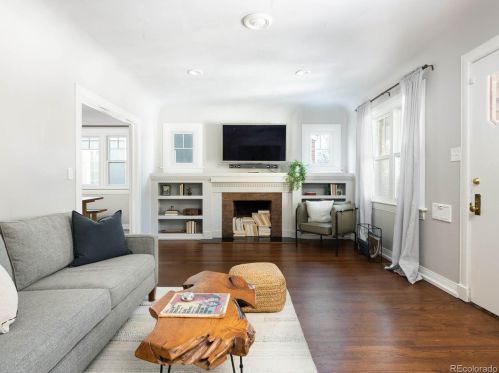 2288 Bellaire St, Denver, CO 80207-3724