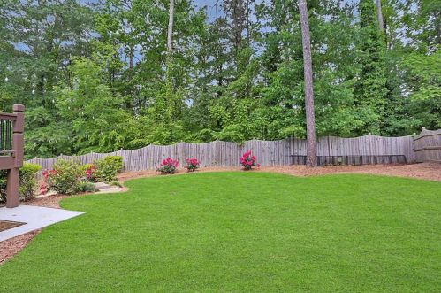 2292 Meadowvale Dr, Atlanta GA  30345-3543 exterior