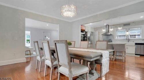 90 Midland Blvd, Maplewood NJ  07040-1810 exterior