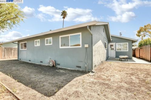 3619 Thunderbird Ct, Concord CA  94520-1430 exterior