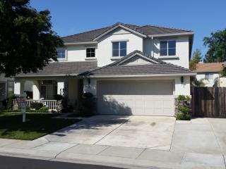733 Dody Dr, Manteca, CA 95337-8973