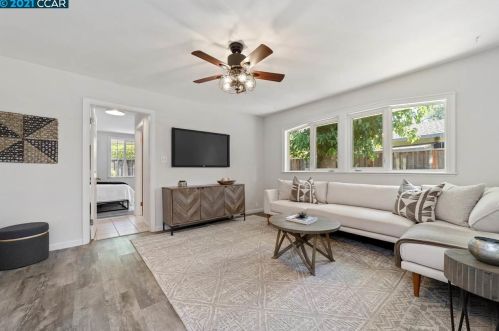 1925 Alvina Dr, Concord CA  94523-2801 exterior