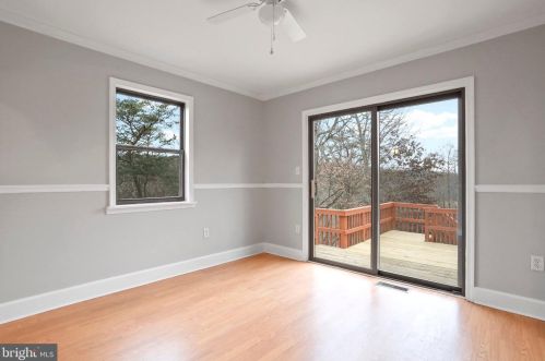 204 Quiet Place Ln, Berkeley Springs WV  25411-6633 exterior