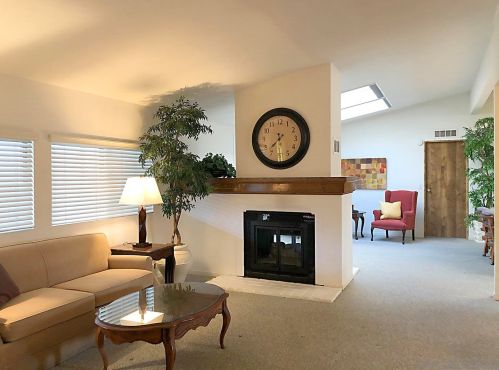 5431 Don Luis Dr, Carlsbad, CA 92010-3928
