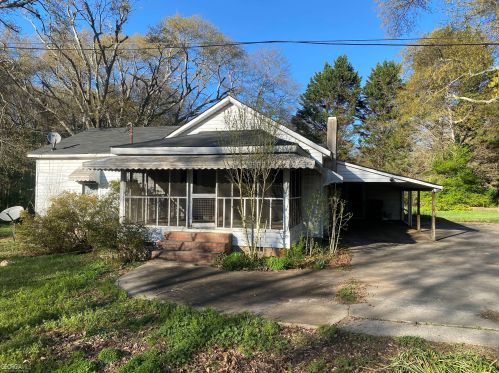 90 Vandiver Ave, Lavonia, GA 30553-1524