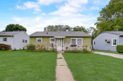 1524 Dodge Ave, Waukegan, IL 60085-6223