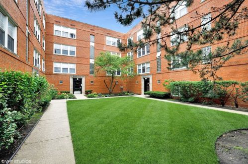 2408 Farragut Ave, Chicago, IL 60625-2408