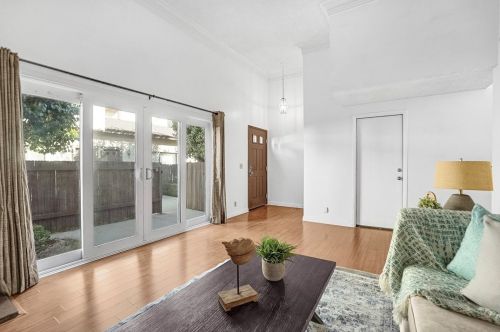 1149 Arcadia Ave, Arcadia, CA 91007-7018