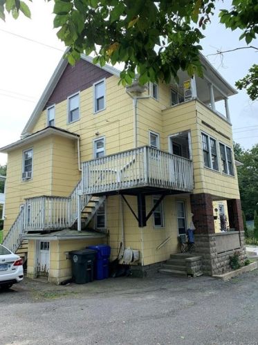 23 Hill St, Torrington, CT 06790-5515