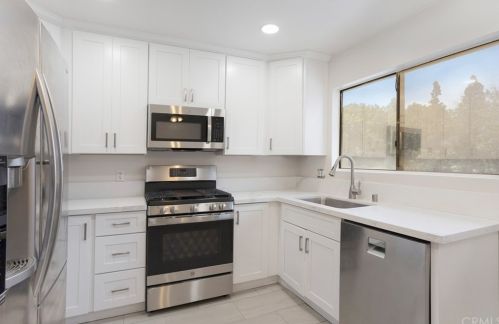 112 Streamwood, Irvine, CA 92620-1939