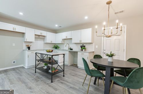 5864 Ronnie Dr, Rex GA 30273-1059 exterior