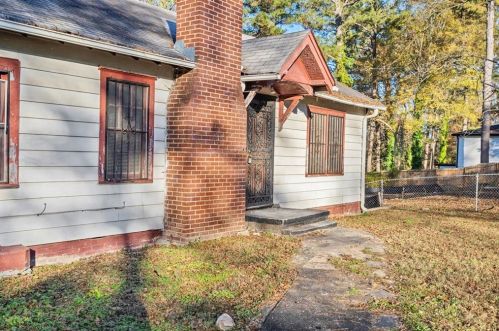 578 Cedar Ave, Atlanta GA  30318-6225 exterior