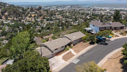 6 Coleman Ct, San Carlos, CA 94070-2901