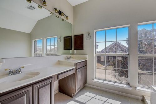 3908 Randall Ln, Carrollton TX 75007-1085 exterior