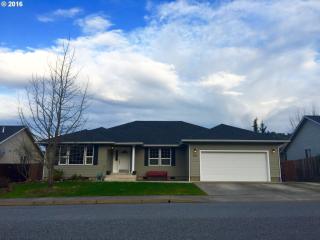 489 Oakbriar Ave, Roseburg, OR 97470-4317