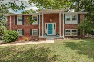 324 Bonnahurst Dr, Hermitage, TN 37076-1043
