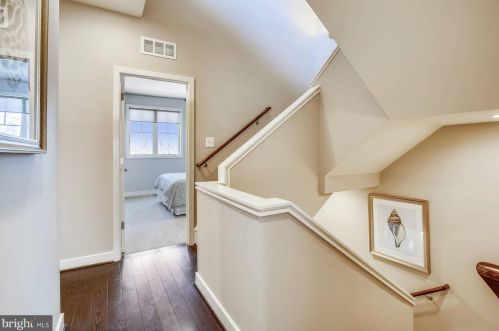 642 Ellsworth Dr, Silver Spring MD 20910-4301 exterior