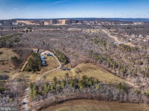 345 Journey Ln, Berkeley Springs WV exterior