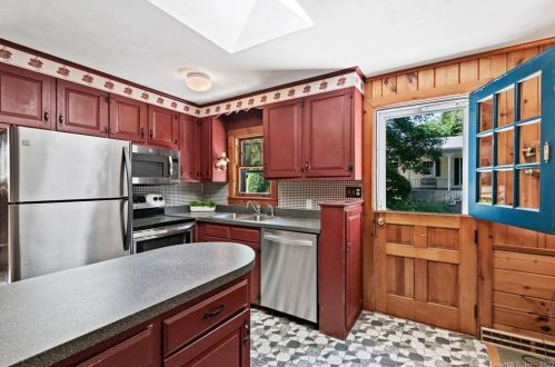 86 Wildwood Rd, Colchester, CT 06415-5216