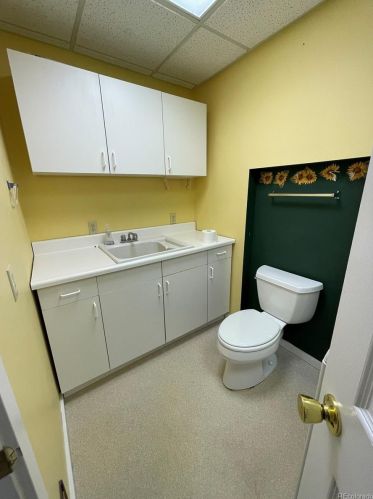 27450 Plainview Dr, Kiowa CO 80117-8827 exterior