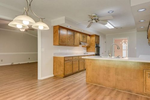 557 Country Place Ln, Evans, GA 30809-3907