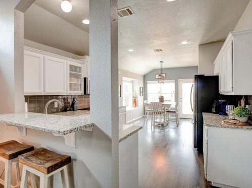 5733 Parkview Hills Ln, Fort Worth TX  76179-6715 exterior