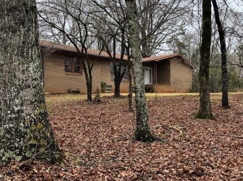 672 Cooley Woods Rd, Cleveland, GA 30528-4542