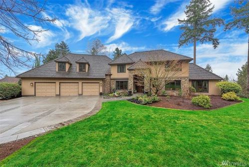 3535 207th Ave, Redmond, WA 98075-9688