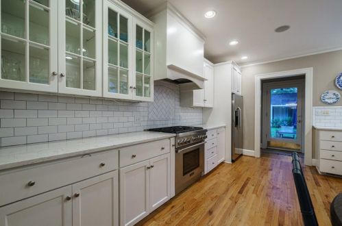 106 Huntington Rd, Atlanta GA  30309-1503 exterior
