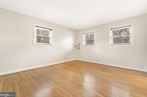 9522 Crosby Rd, Silver Spring MD 20910-1539 exterior