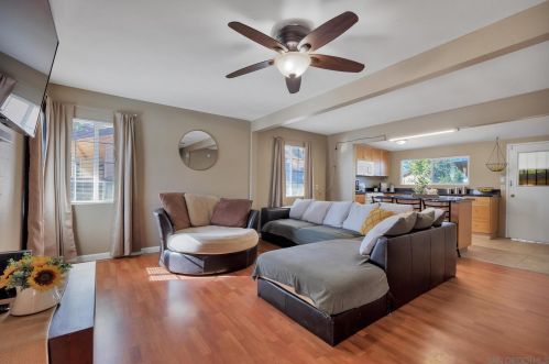 918-20 4th Ave, Escondido, CA 92025-4525