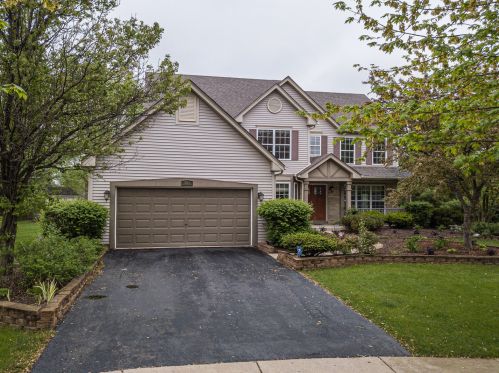504 Greenview Ct, Oswego, IL 60543-7566