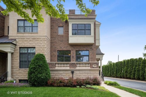 177 Hickory Ave, Arlington Hts, IL 60004-6206