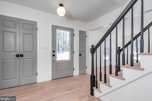 82 Ross Stevenson Cir, Princeton, NJ 08540-1930