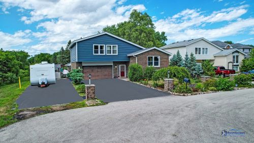 149 Gregory Ave, Mount Prospect, IL 60056-2749