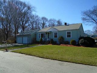 54 Novelty Rd, Warwick, RI 02889-4521