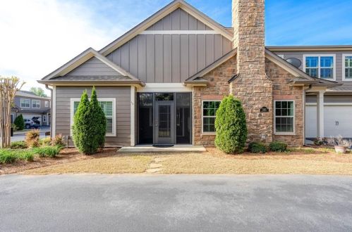 381 Ridge Hill Ln, Marietta, GA