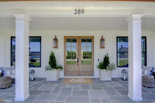 289 Cove Dr, Newnan, GA 30263