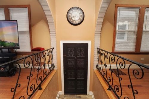 3434 Nagle Ave, Chicago, IL 60634-3812
