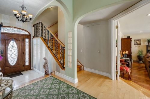 9937 Aster Cir, Santa Ana, CA 92708-2309